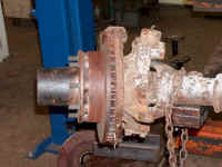 SRW hub mounted.jpg (37895 bytes)